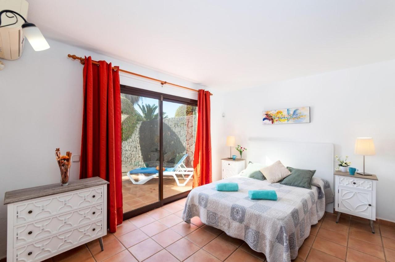 Villa Papagayo By Villa Plus Плая Бланка Екстериор снимка
